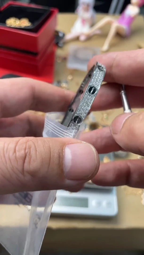 瓷片瓷器如图所示206