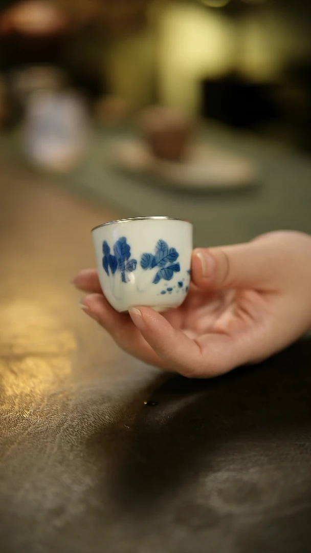 阿眠     清物堂柴窑青花银口白菜杯小