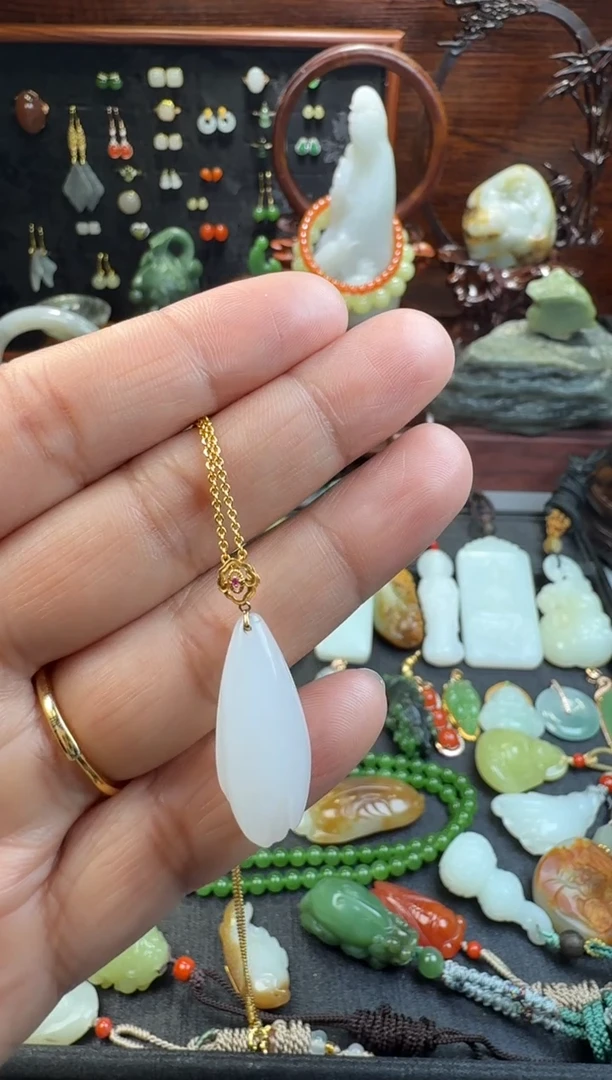 吊坠(不含链)18K金镶嵌和田玉和田玉