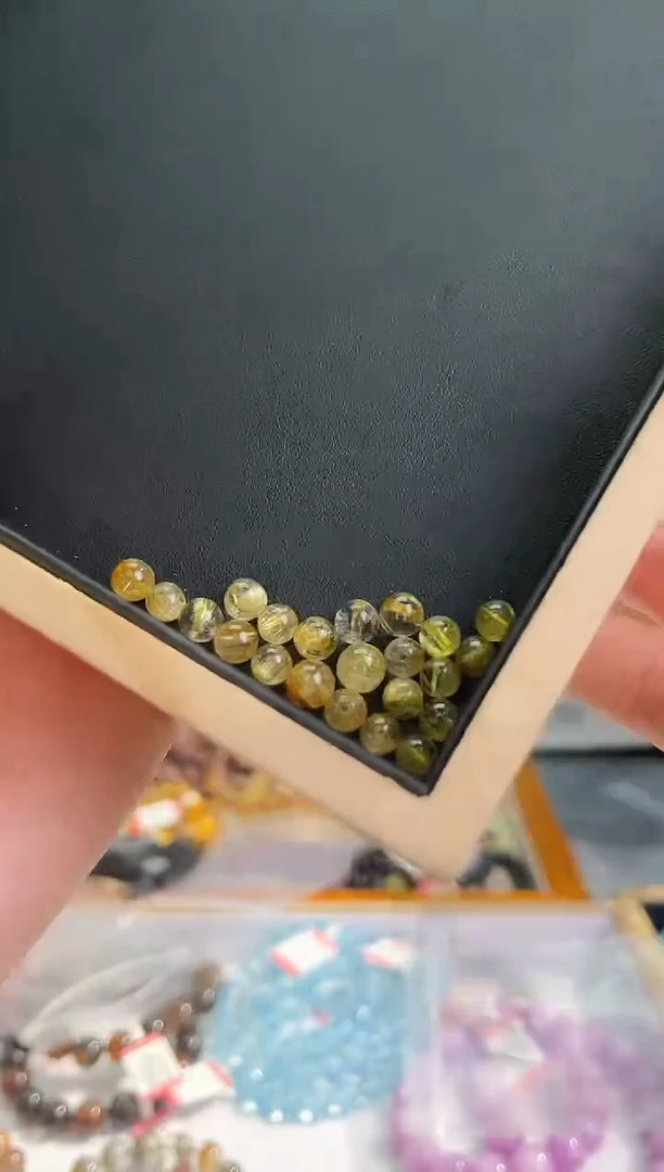 【闪购商品】水晶.未镶嵌16多样性发其一