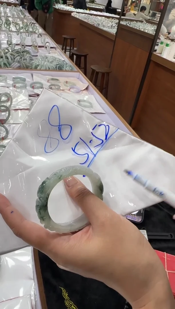 未镶嵌手镯翡翠A货手镯