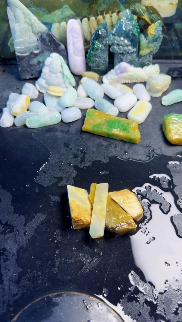 颈饰未镶嵌翡翠天然翡翠029