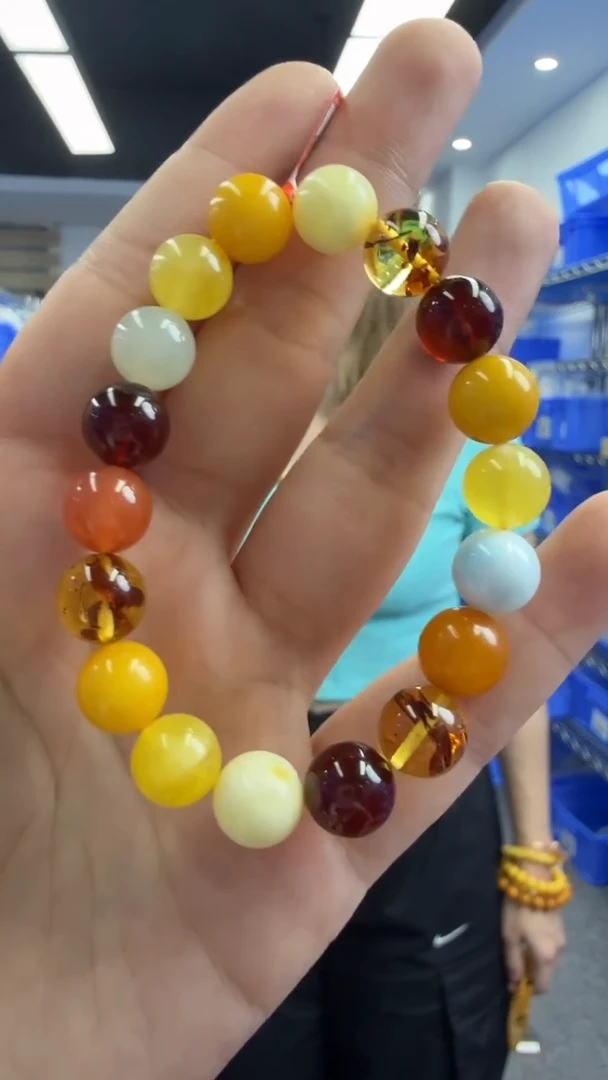 未镶嵌琥珀手链14秒拍号 假一罚三