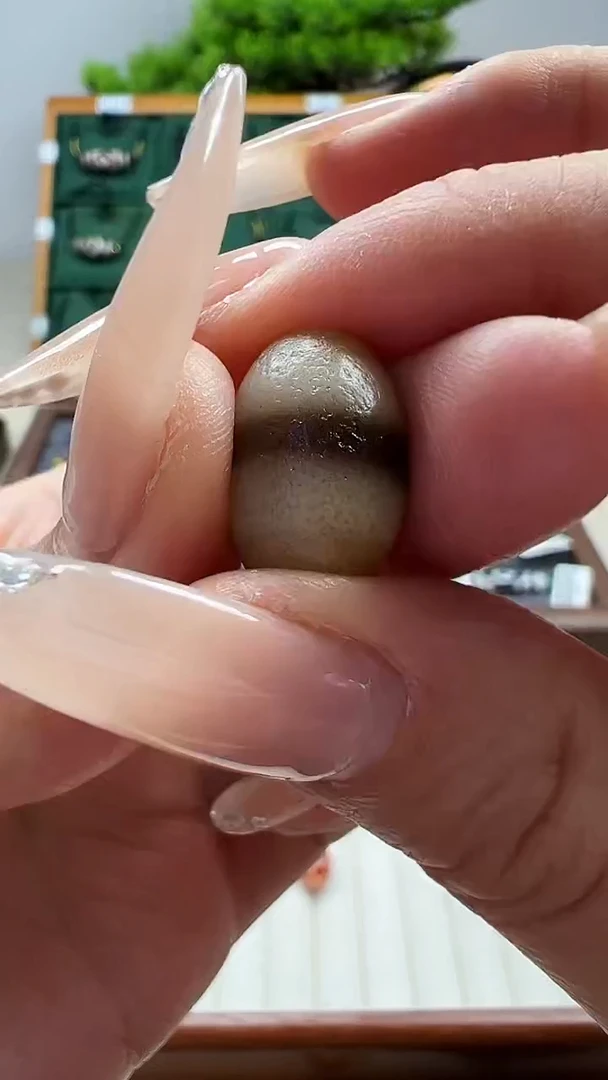 玛瑙/玉髓（覆膜）颈饰未镶嵌95（微瑕）