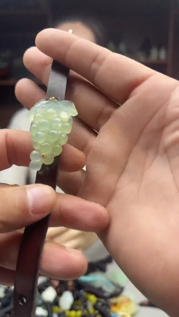 未镶嵌岫玉手牌