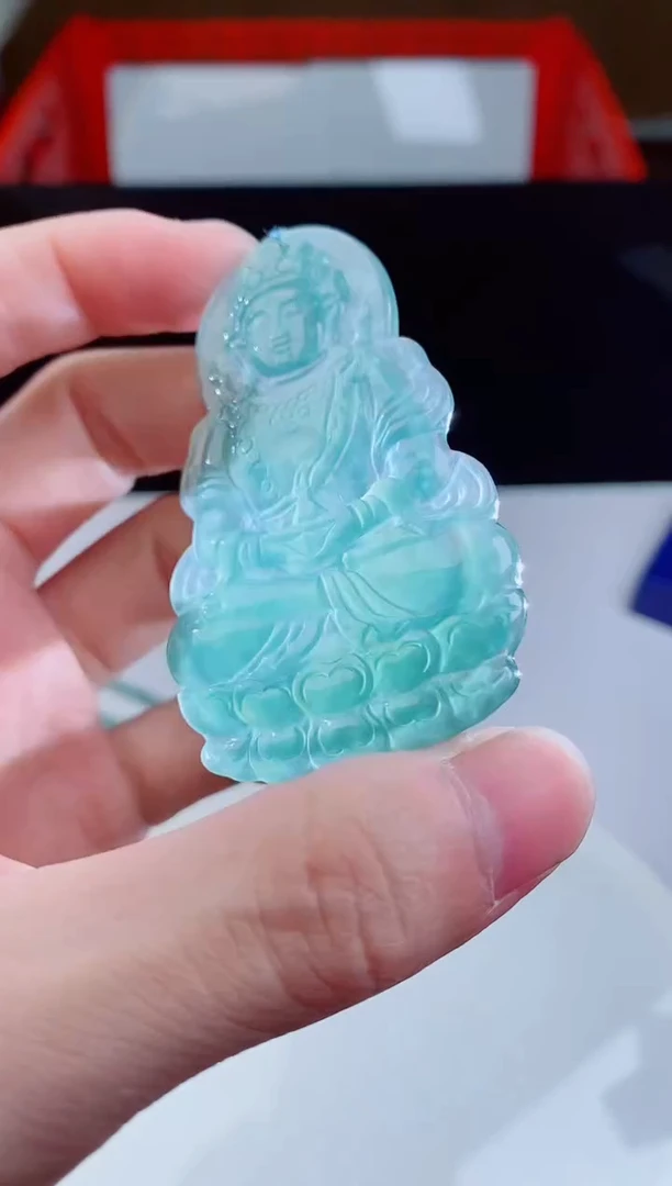 颈饰未镶嵌翡翠   ·