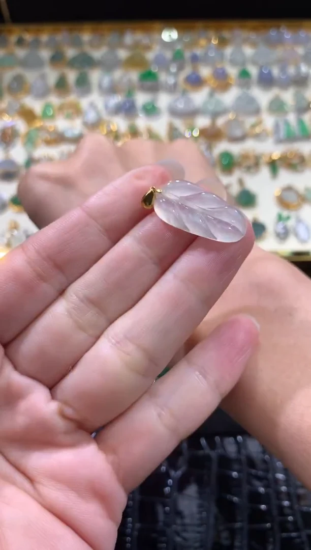 颈饰18K金镶嵌翡翠翡翠