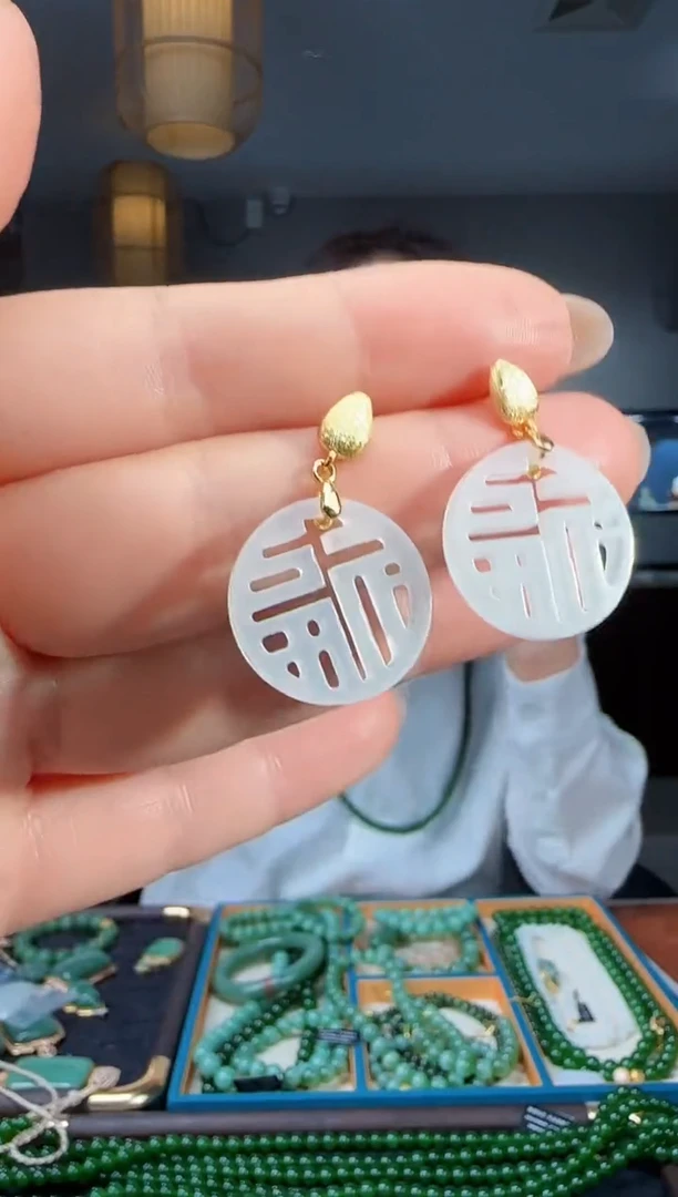 银S925镶嵌和田玉耳饰1