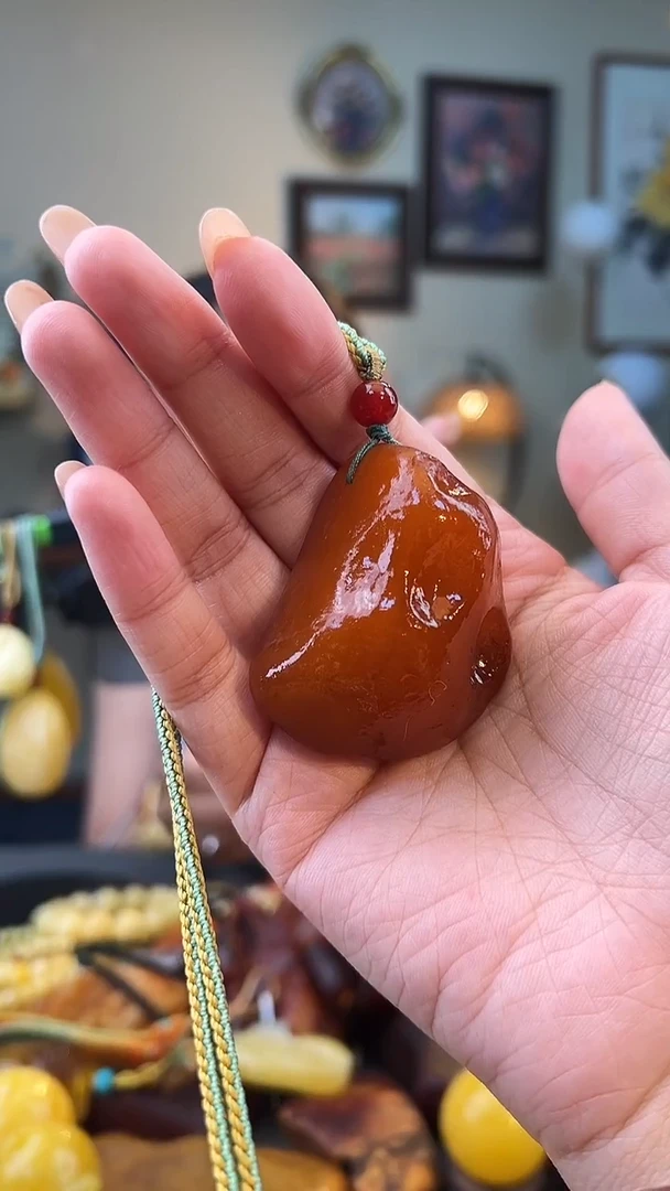 琥珀颈饰未镶嵌吊坠