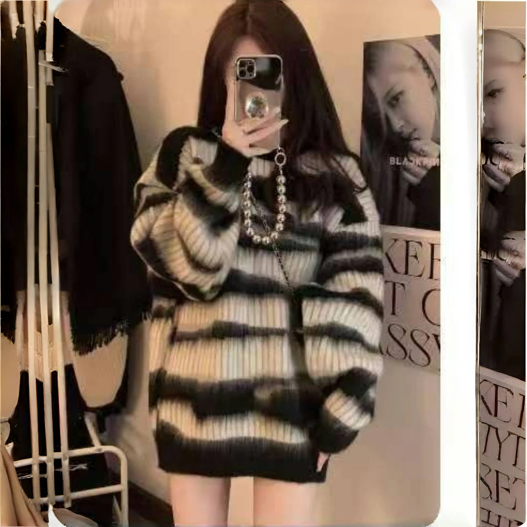 宽松型女慵懒风圆领厚款毛针织衫韩版套头拉毛黑白牛仔风秋冬网红