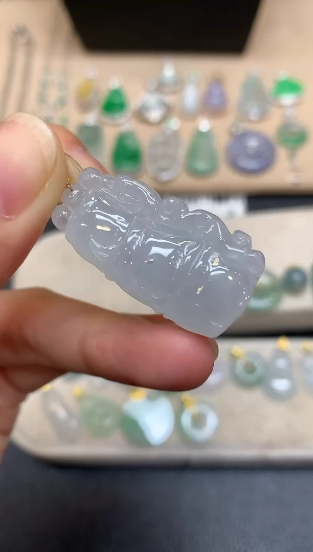 颈饰18K金镶嵌翡翠竹节【无服务费