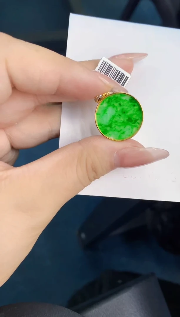 翡翠未镶嵌吊坠(不含链)1