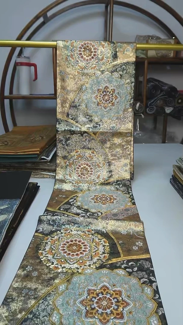 织绣25西阵织全通宝相花