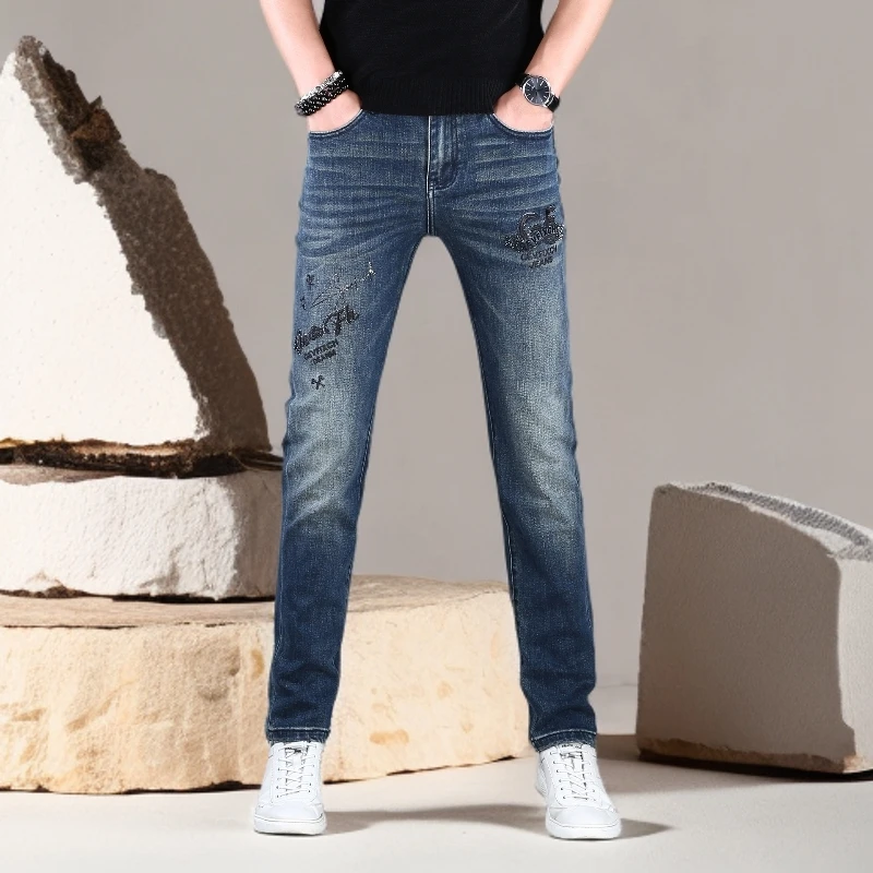诺顿雷斯香港秋冬新款烫钻刺绣蓝色牛仔裤男款潮牌修身小脚裤爆款
