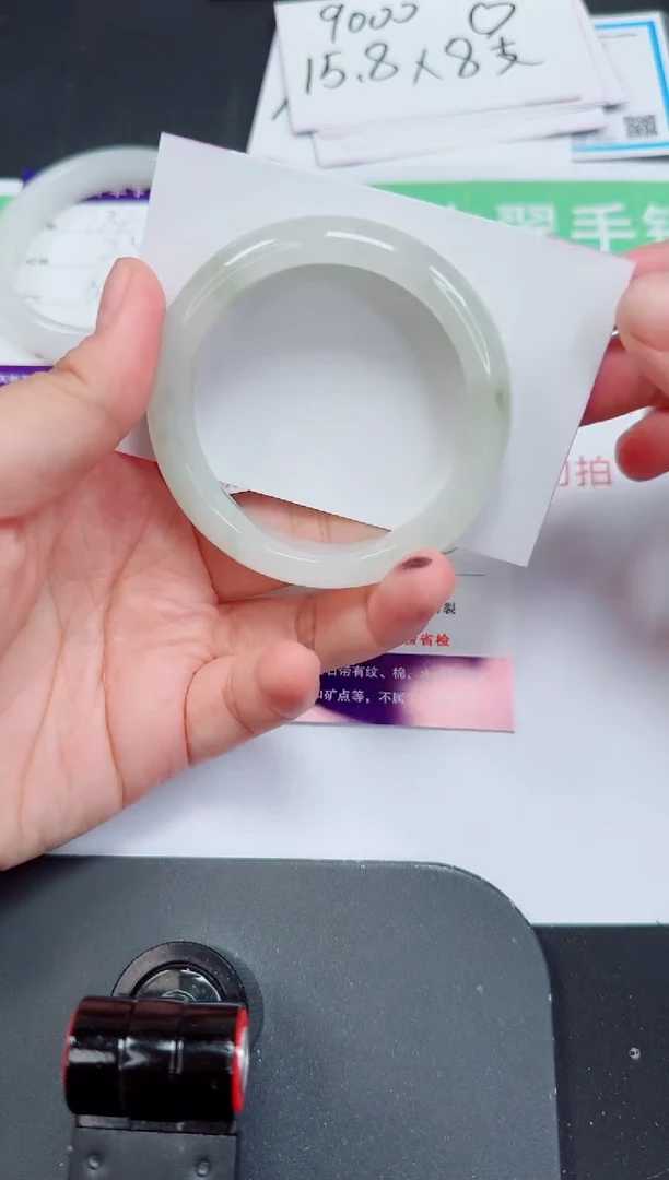 石英质玉手镯未镶嵌175-52/53