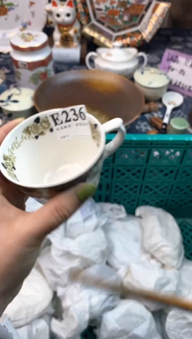 瓷片蝶*