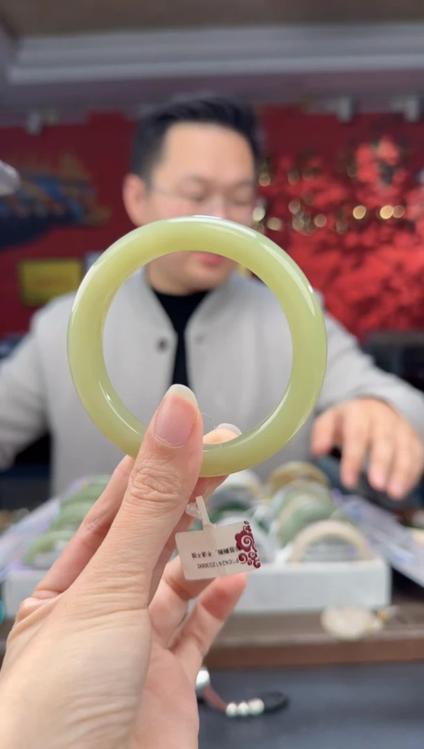 未镶嵌手镯和田玉高冰正装手镯57