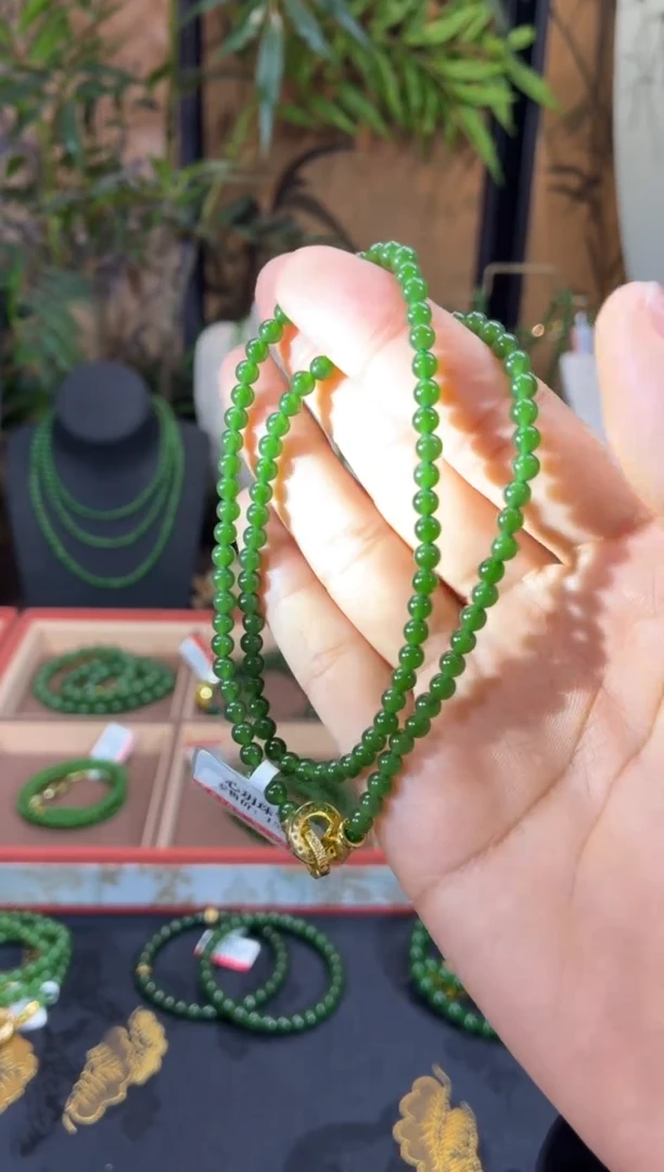 颈饰未镶嵌和田玉（碧玉）4无矿锁骨链