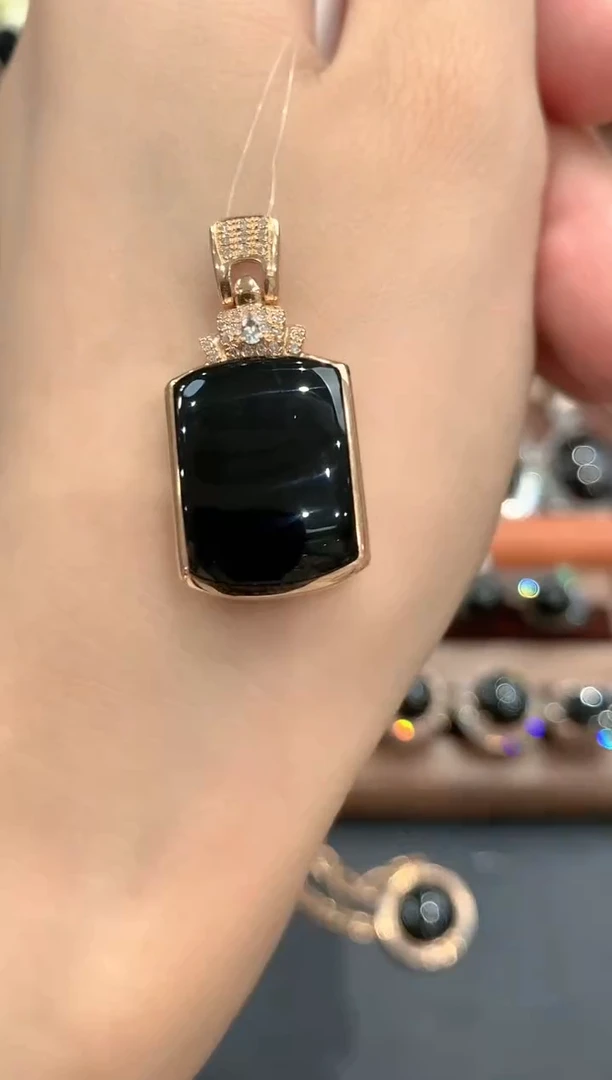 吊坠(不含链)18K金镶嵌翡翠q106