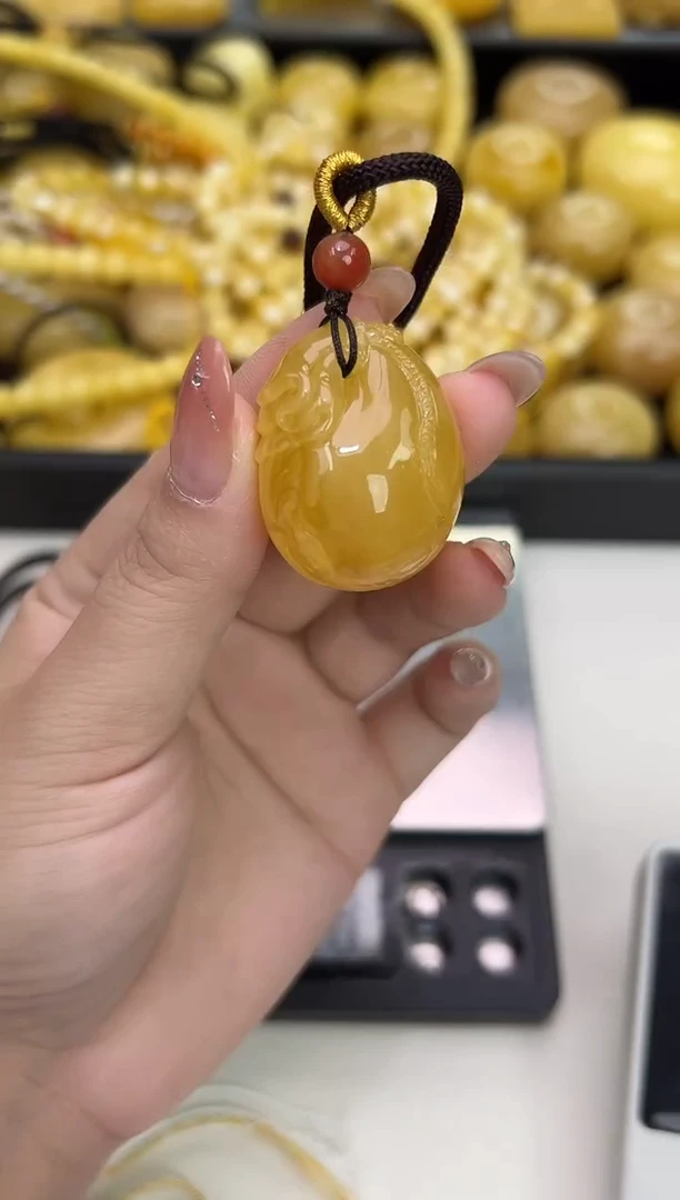 裸石琥珀未镶嵌琥珀蜜蜡吊坠