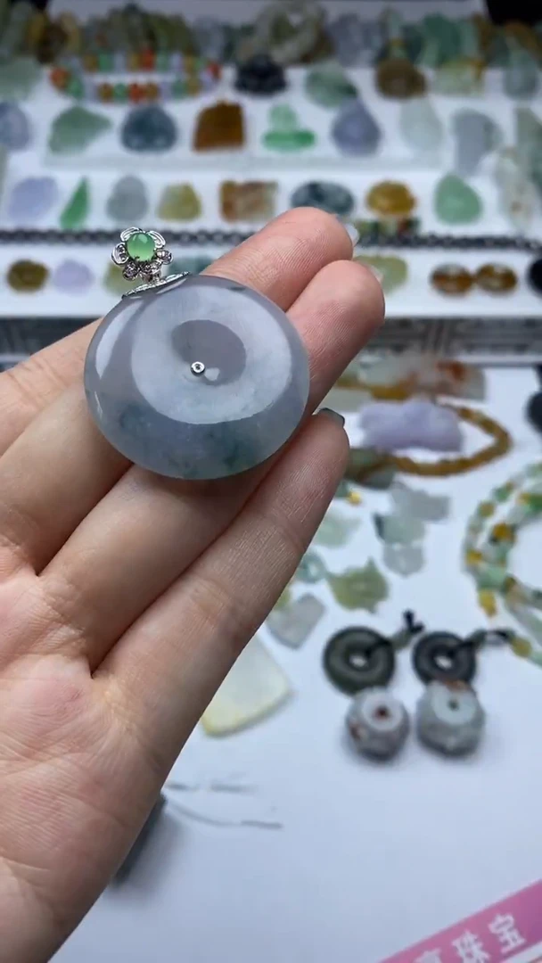 18K金镶嵌挂件翡翠喜*翡翠