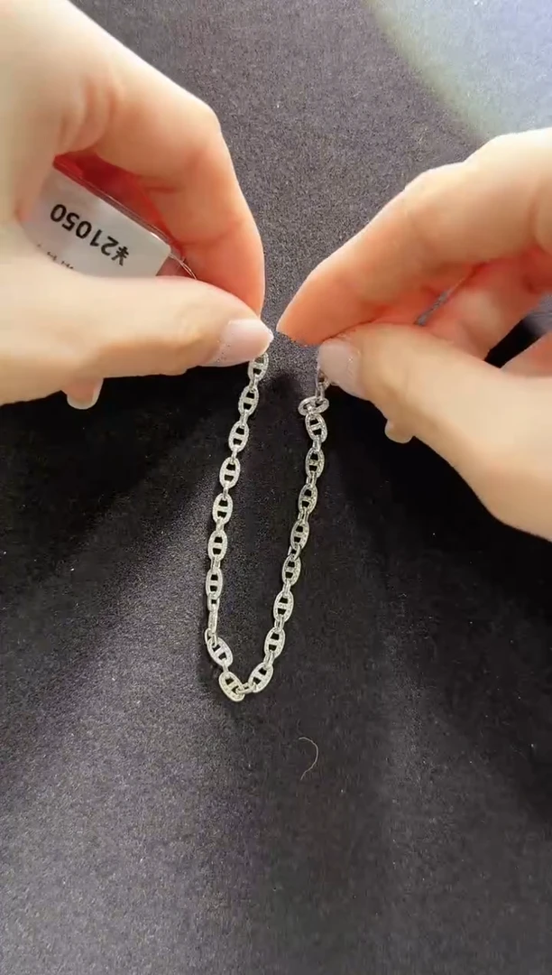 18K金镶嵌手链钻石猪鼻子手链   0227