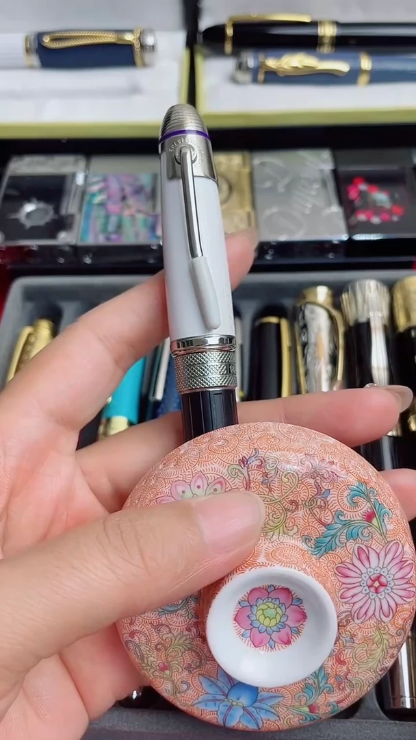 瓷片FSDGDGVS77778888