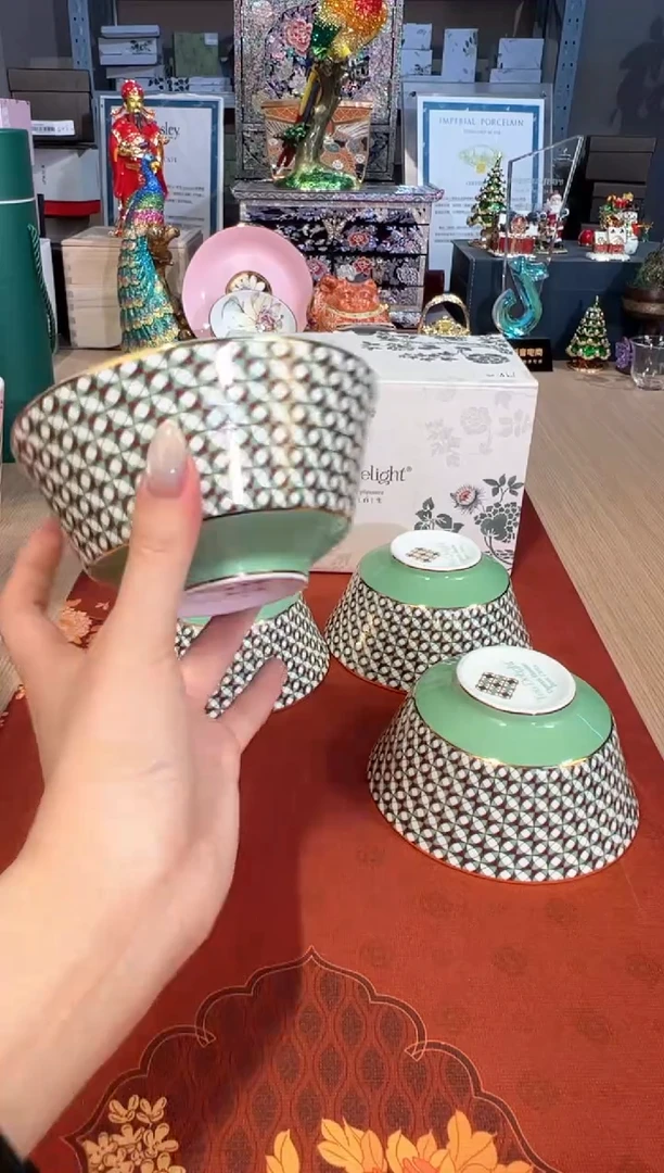 【闪购商品】杯89歌剧院饭碗套四（斜纹绿）