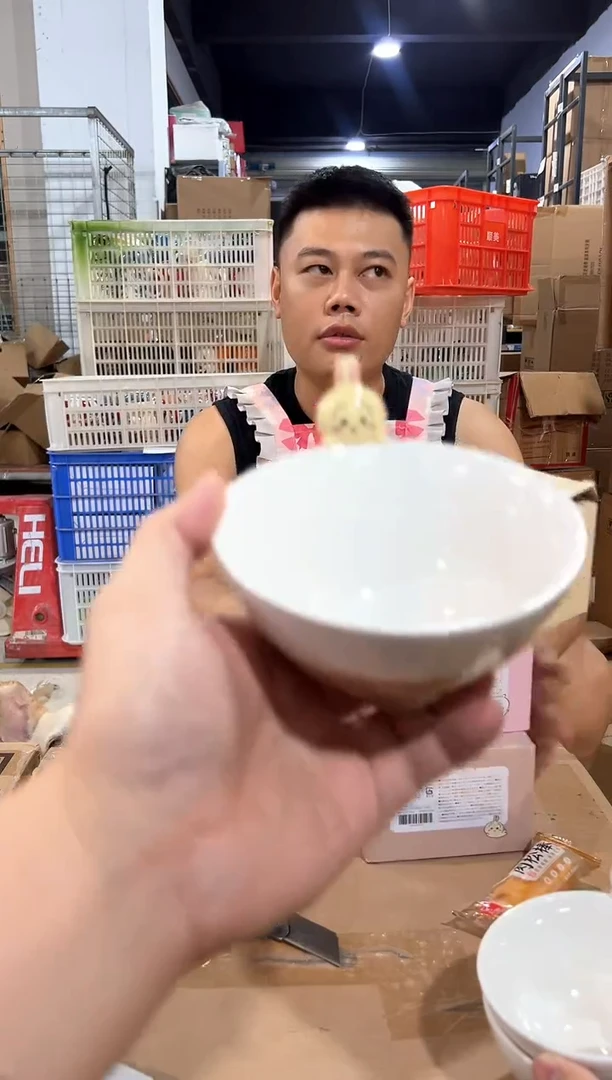 瓷片原盒乌萨奇公仔碗