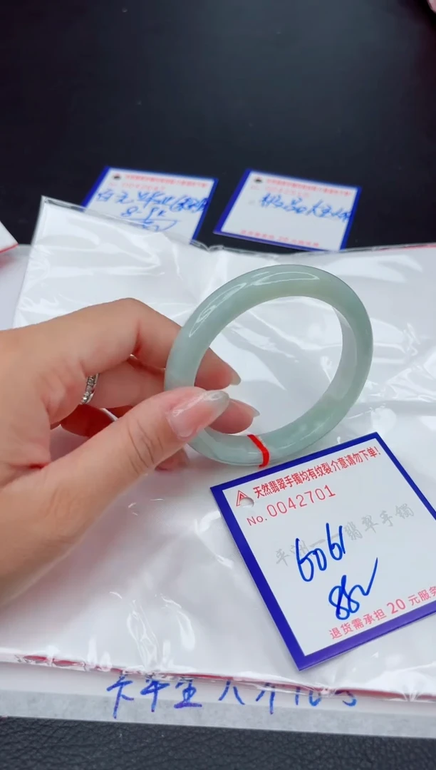 翡翠手镯未镶嵌111111111