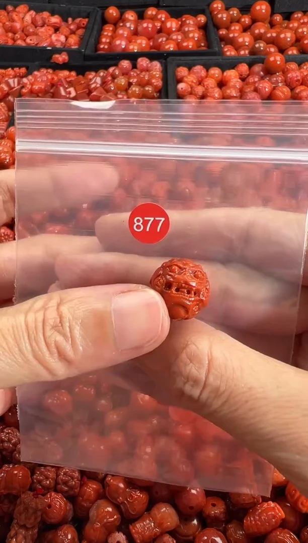 颈饰未镶嵌南红玛瑙1