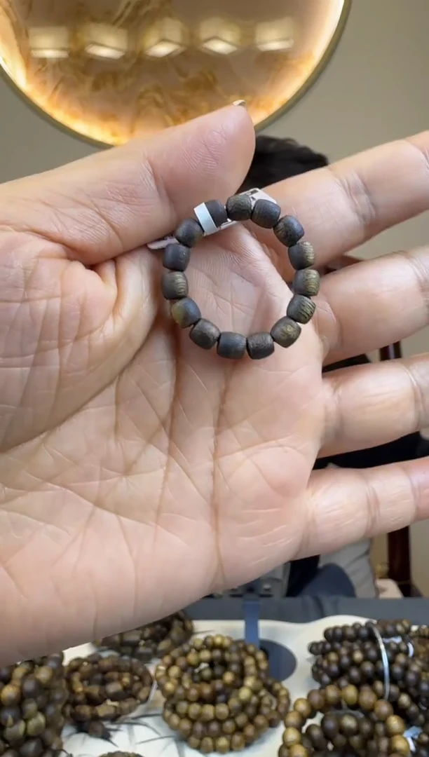 沉香沉香碎屑鼓珠戒指多样性发货一条