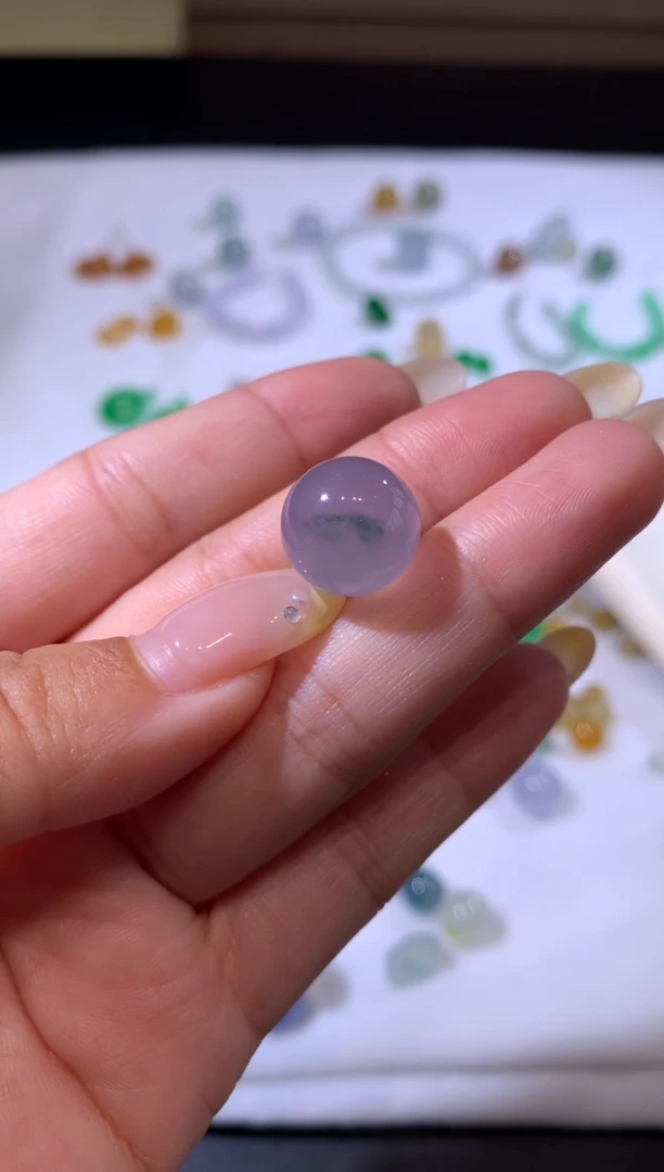 未镶嵌定制翡翠?**?12.8珠子33000