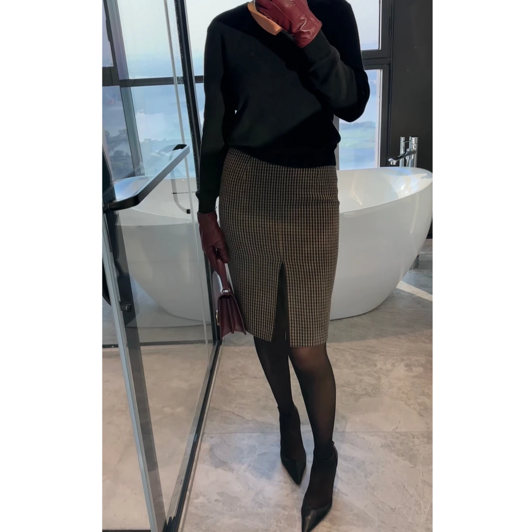 【赵娜】极简风纯色V领绒面毛衣丨赵娜高端女装冬季新款舒适