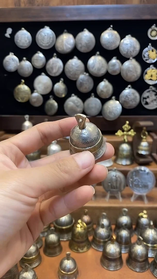 祖*君香港大一元微瑕