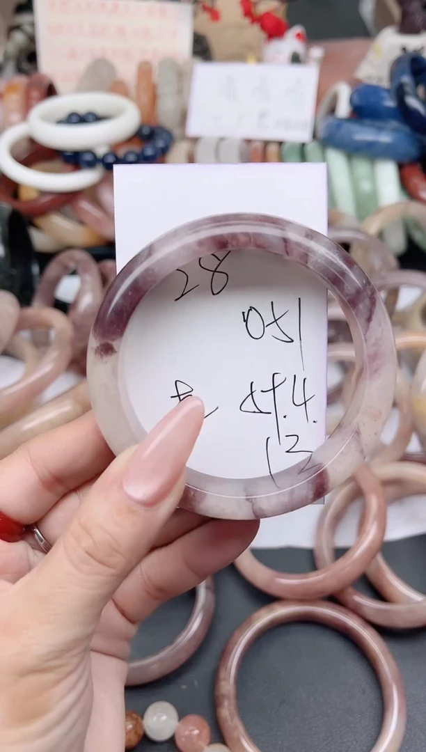 未镶嵌手镯石英质玉051