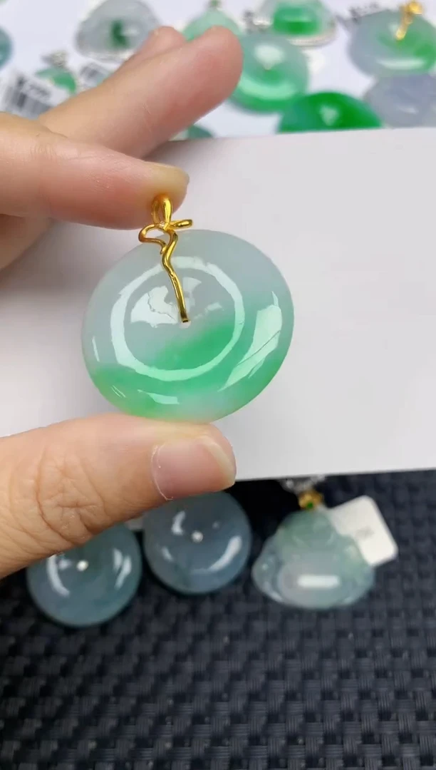 颈饰18K金镶嵌翡翠天然缅甸A货翡翠百元以上9元证书费自理