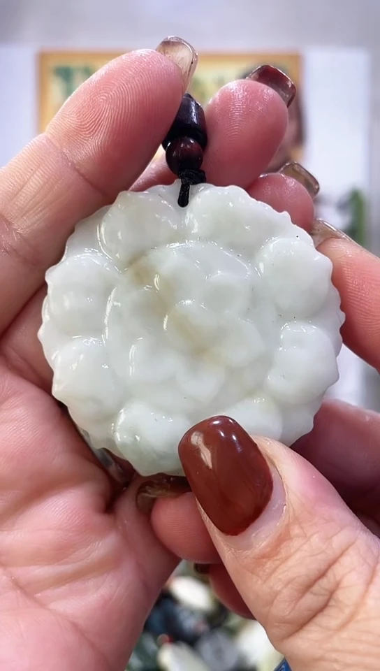 未镶嵌岫玉挂件