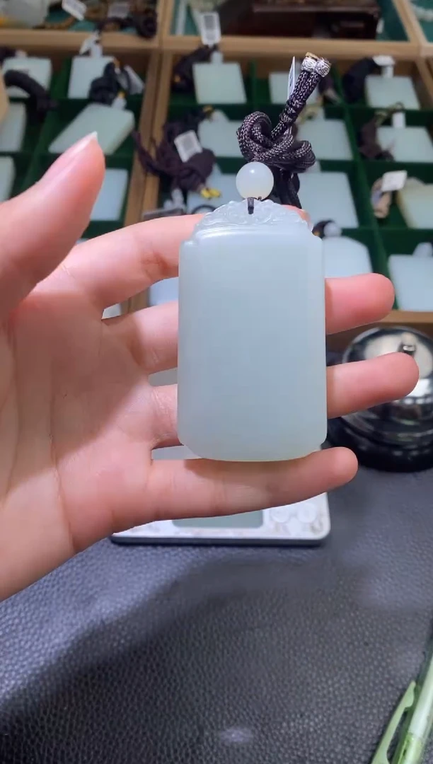 颈饰未镶嵌和田玉山流水无事牌