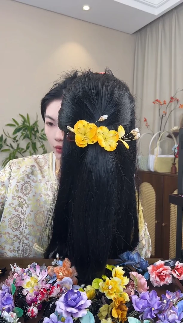 刺绣掐丝黄色懒人夹