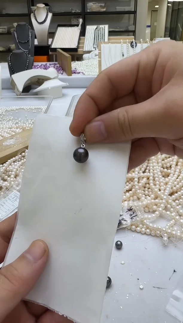 未镶嵌海水珍珠吊坠(赠链)10-11mm 大溪地万能扣-新品