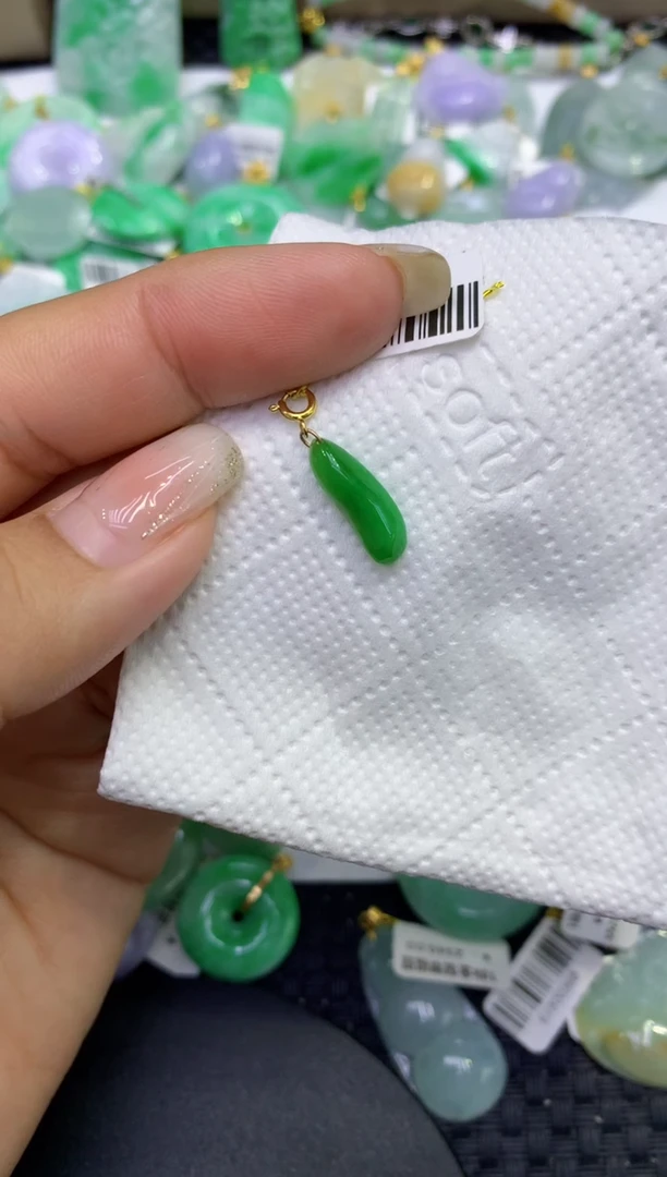 颈饰18K金镶嵌翡翠天然缅甸A货翡翠