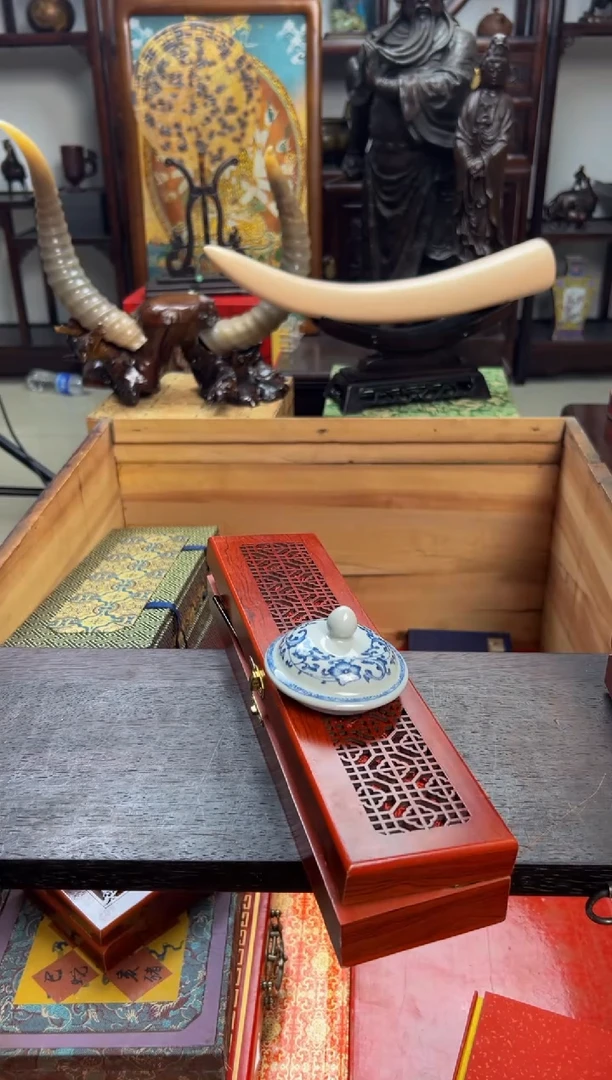 【闪购商品】瓷片————————————冒冒扇