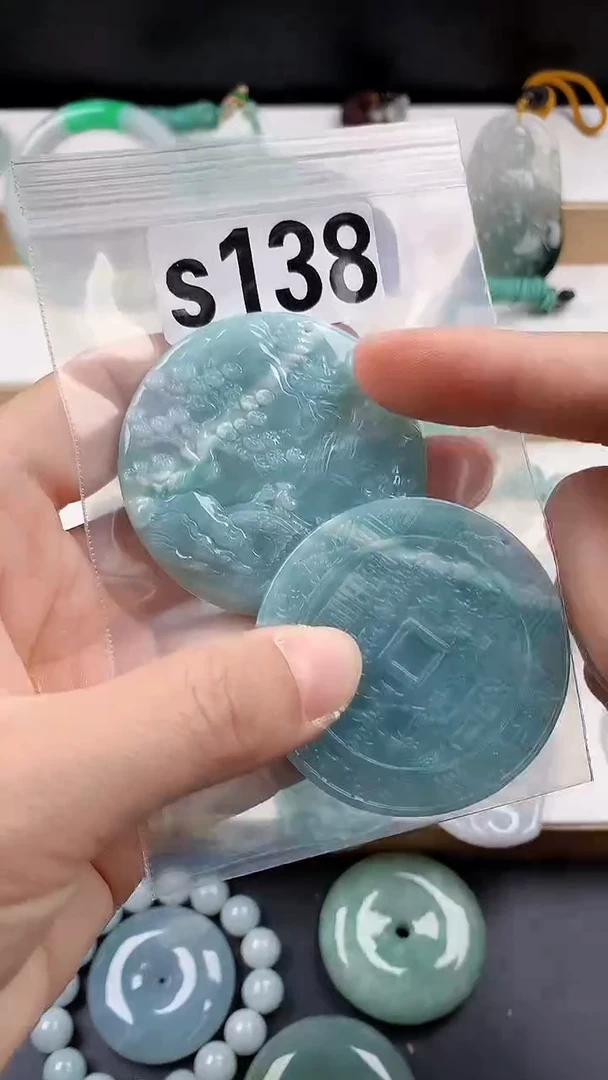 颈饰未镶嵌翡翠天然翡翠吊坠挂件