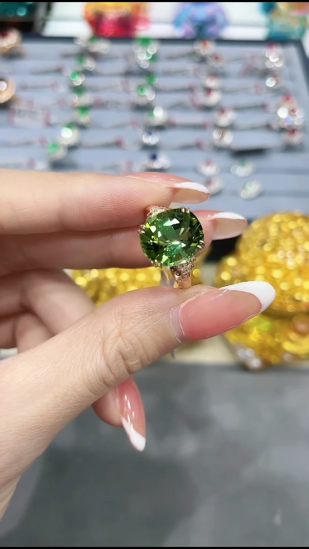 戒指18K金镶嵌碧玺454564