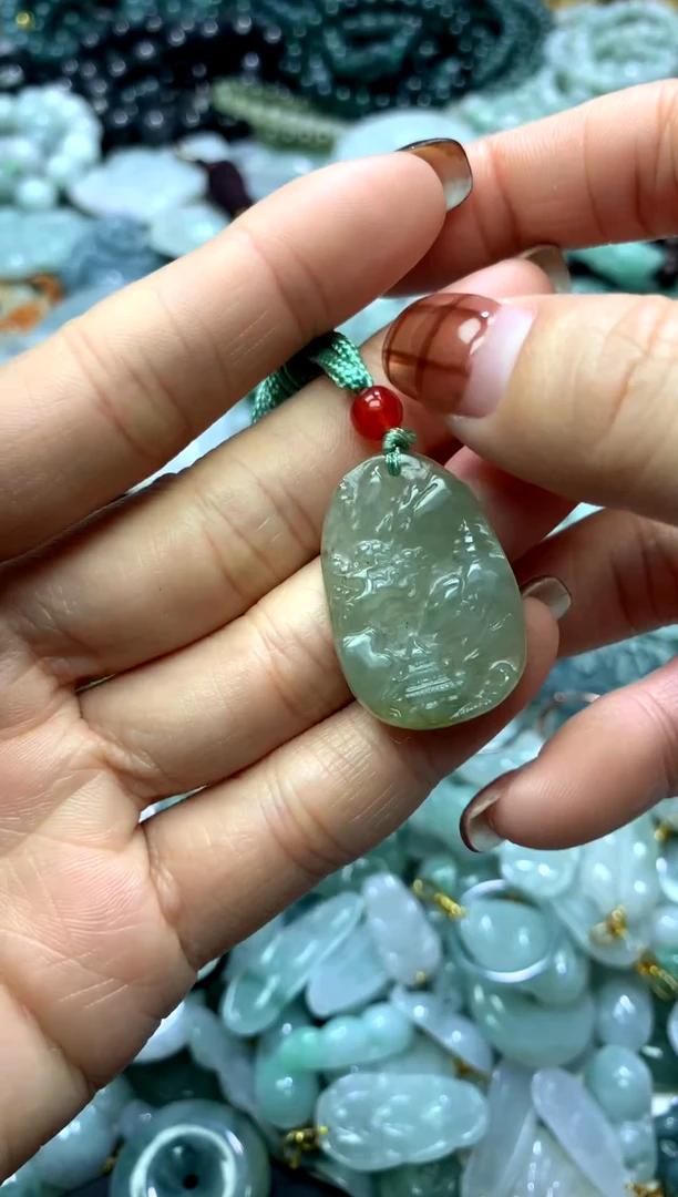 颈饰未镶嵌翡翠1