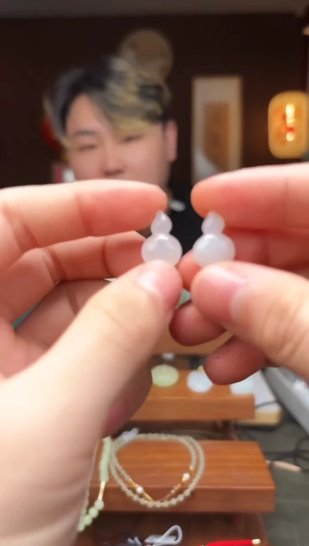 未镶嵌和田玉把件ff24-葫芦