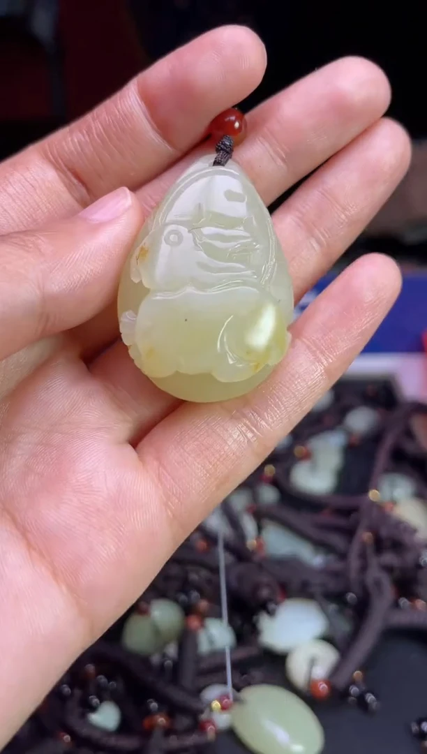 未镶嵌和田玉挂件1