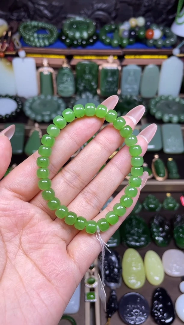 手串未镶嵌和田玉苹果绿