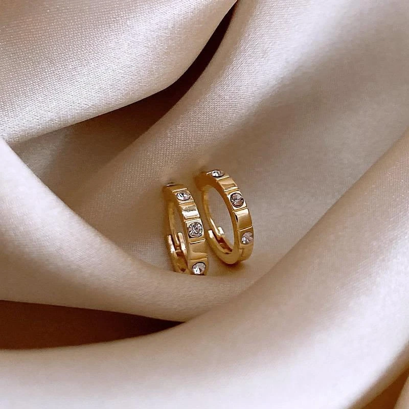 OLOIU 铜合金耳饰 金色耳环女耳钉高级感轻奢小耳圈气质网红耳饰